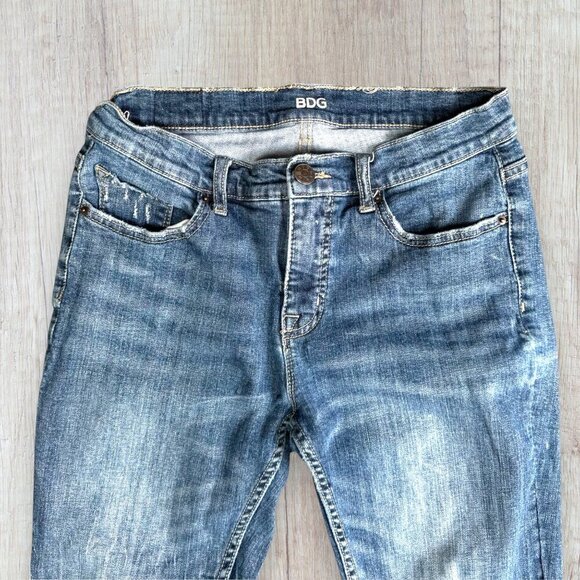 BDG Mid Rise Twig Grazer Distressed Patchwork Stretch Denim Ankle Jeans 30 / 10 - Picture 3 of 4
